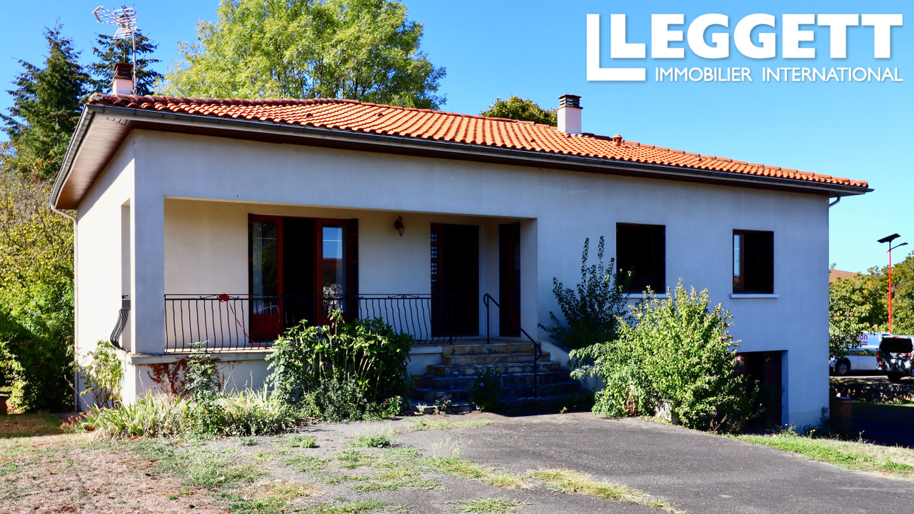 Maison 9 pièces 182 m² · à Montbron · 182 m² · 212 000 €