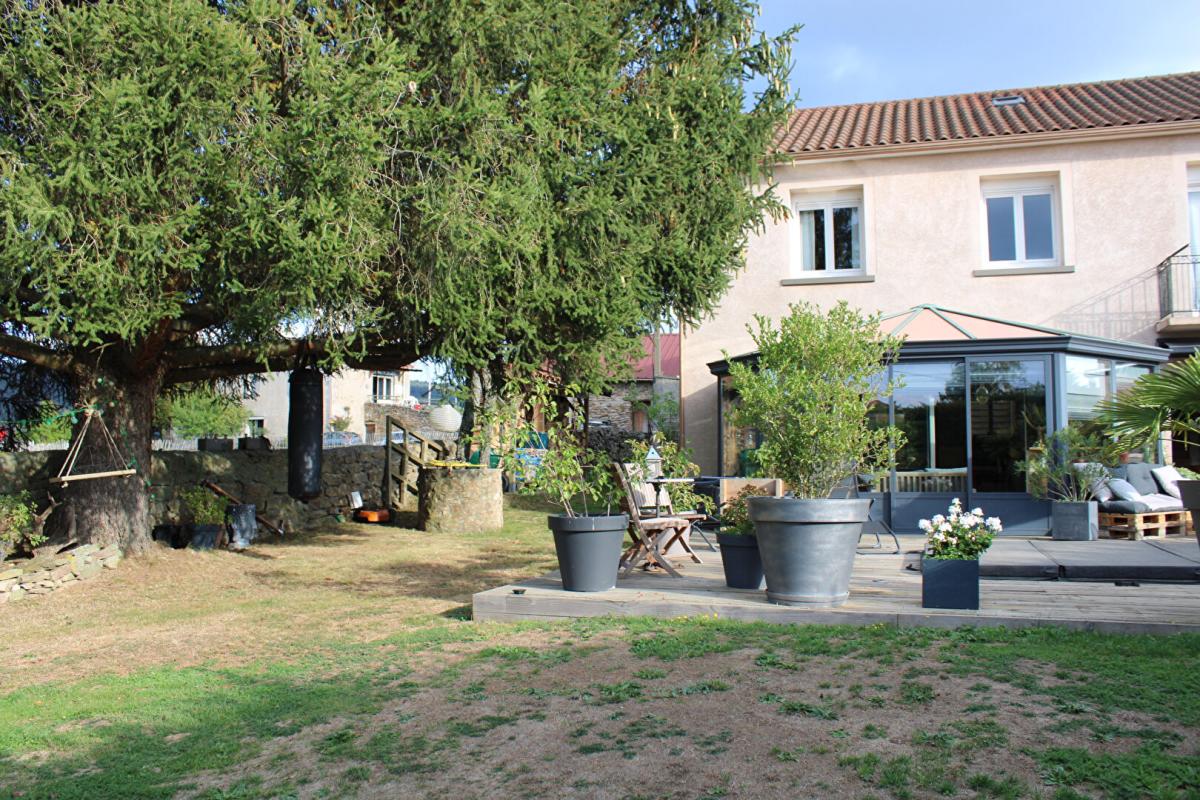 Maison 5 pièces 179 m² · à Langogne · 179 m² · 399 000 €