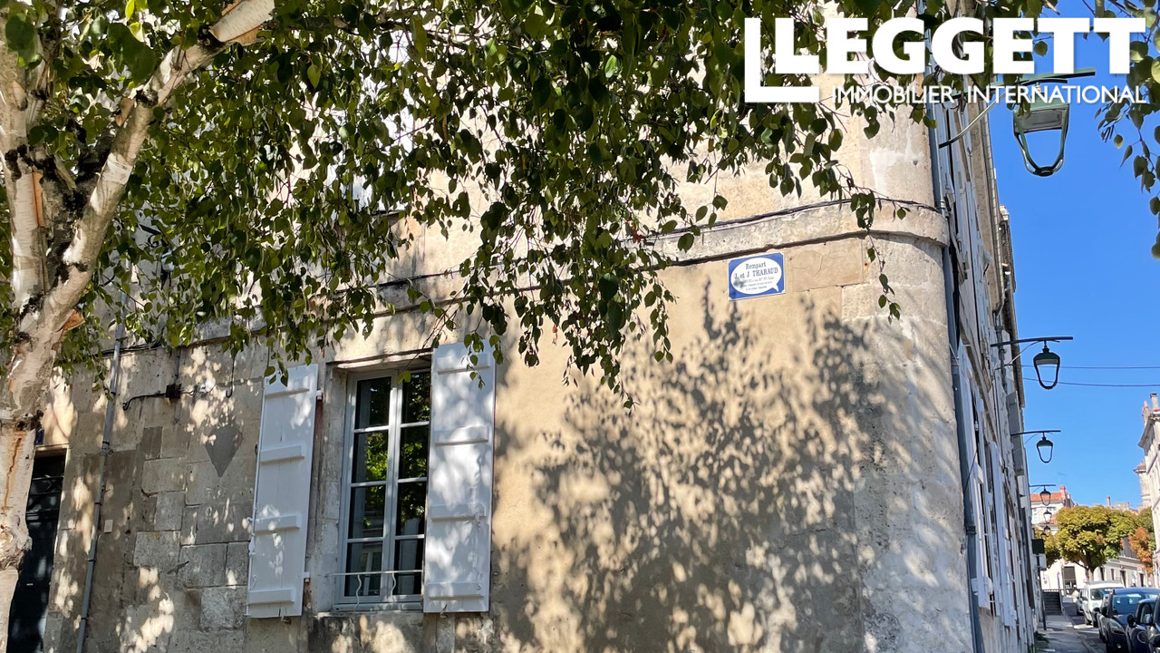 Maison 6 pièces 193 m² · à Angoulême · 193 m² · 445 200 €