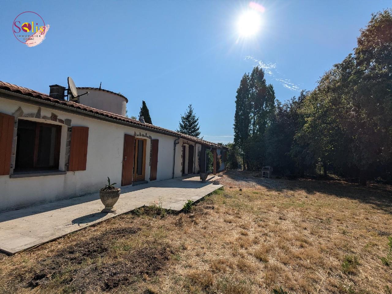 Maison 7 pièces 170 m² · à Cognac · 170 m² · 255 600 €