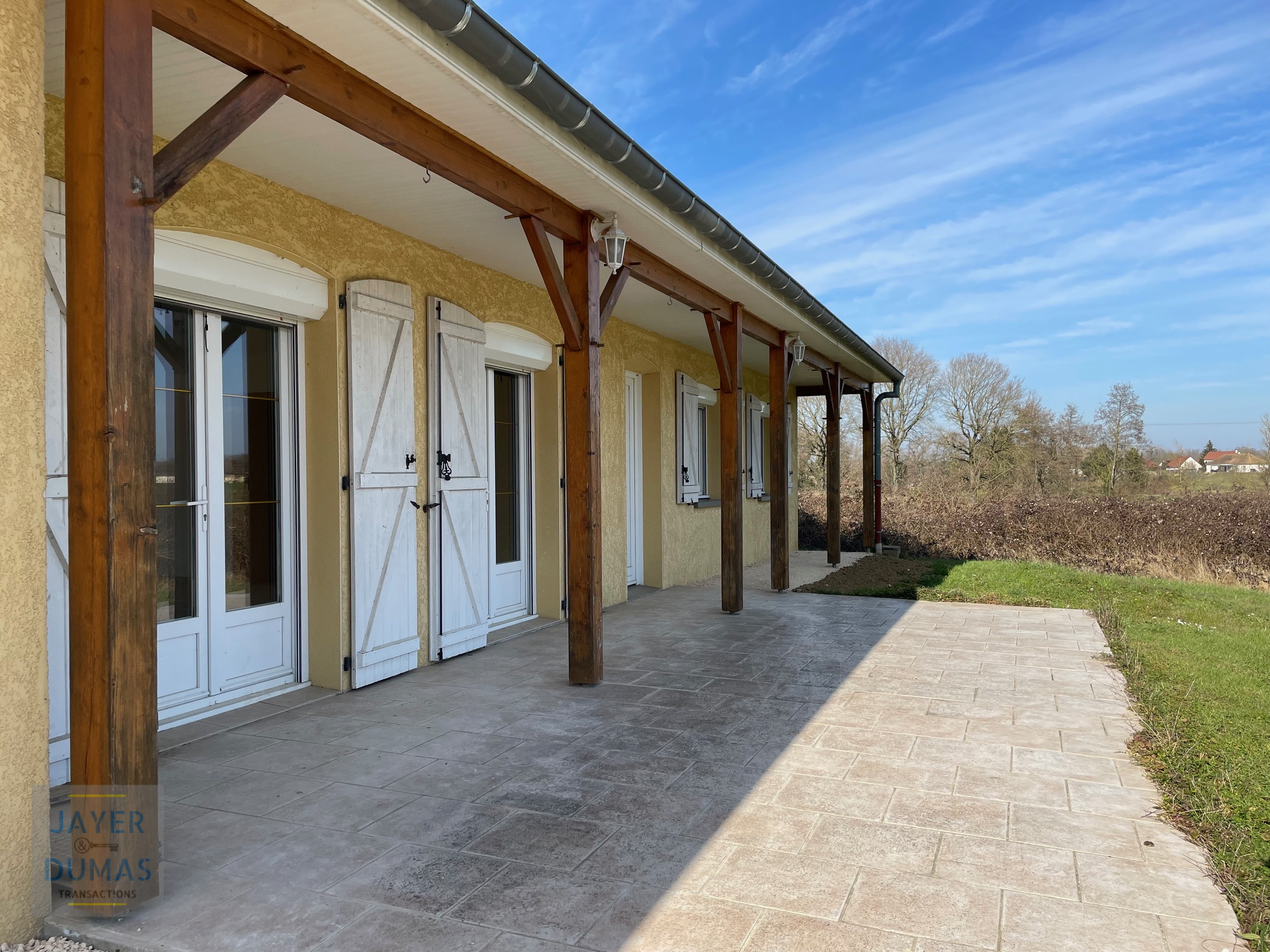 Maison 5 pièces 98 m² · à Saint-Martin-en-Bresse · 98 m² · 270 000 €