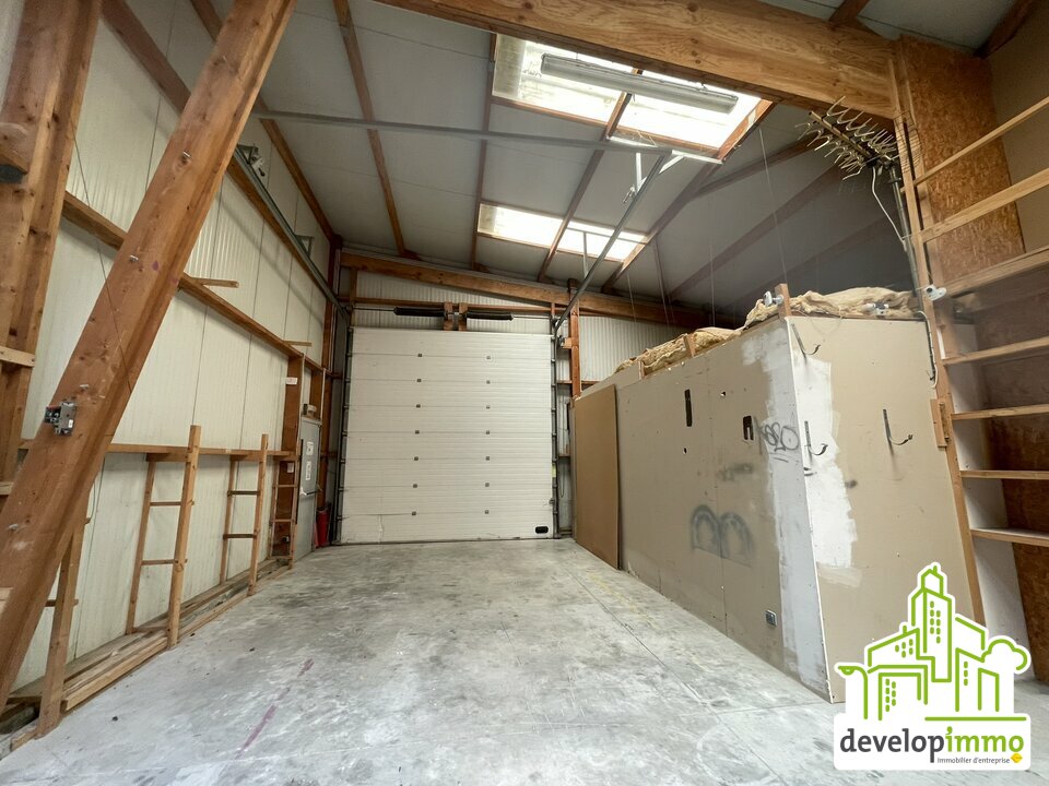 Local commercial 202 m² · à Démouville · 202 m² · 1 467 €/mois