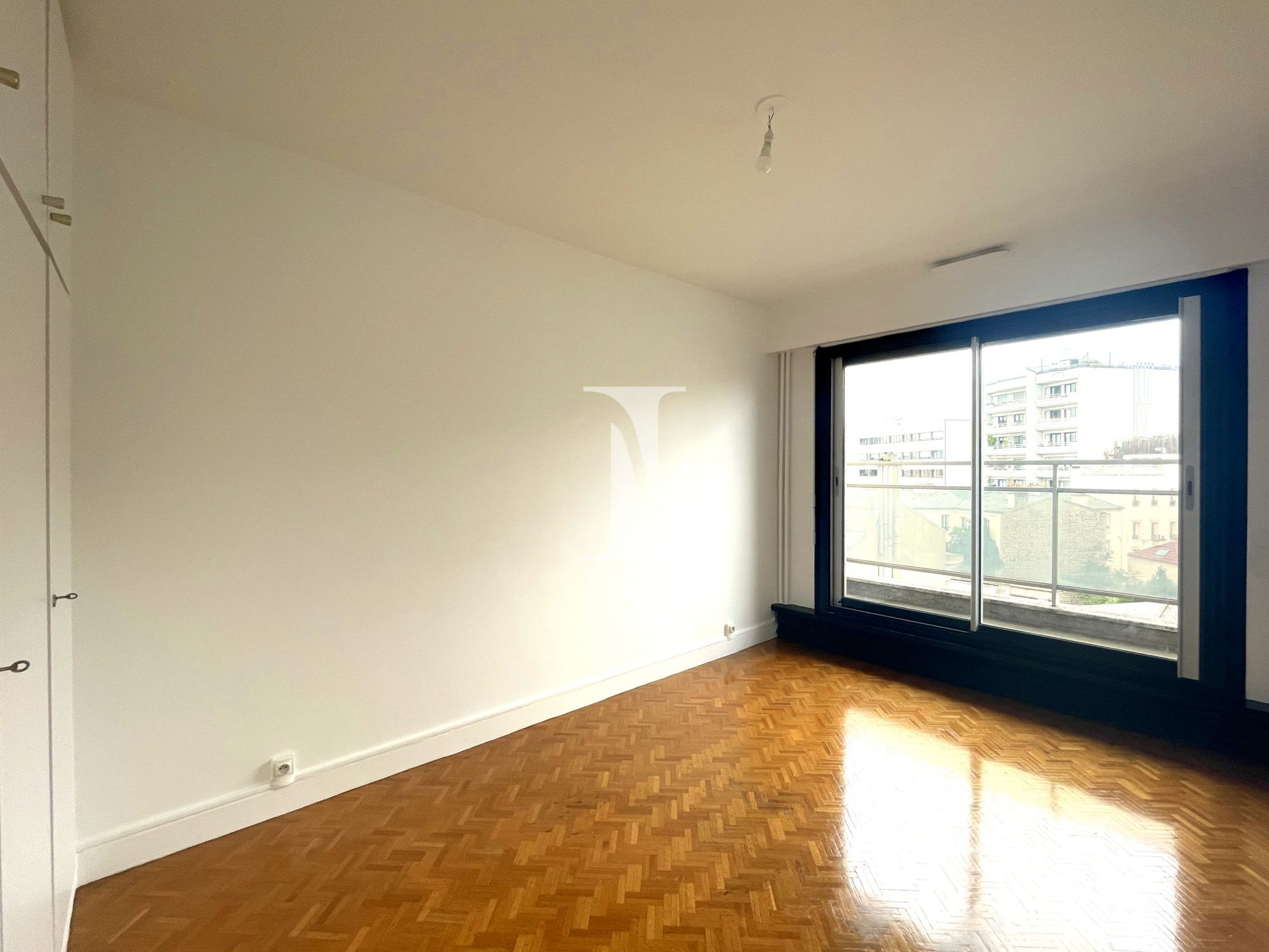Appartement 3 pièces 74m² PARIS 15ème photo 2