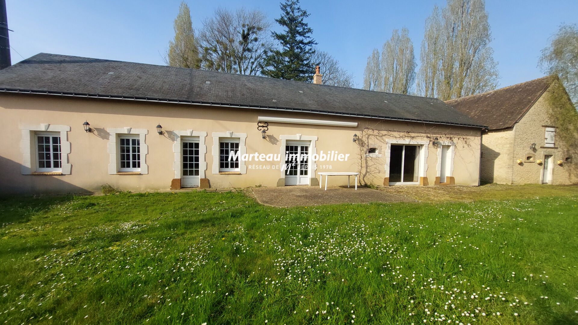 Maison 8 pièces 153 m² · à Saint-Pierre-des-Bois · 153 m² · 256 560 €
