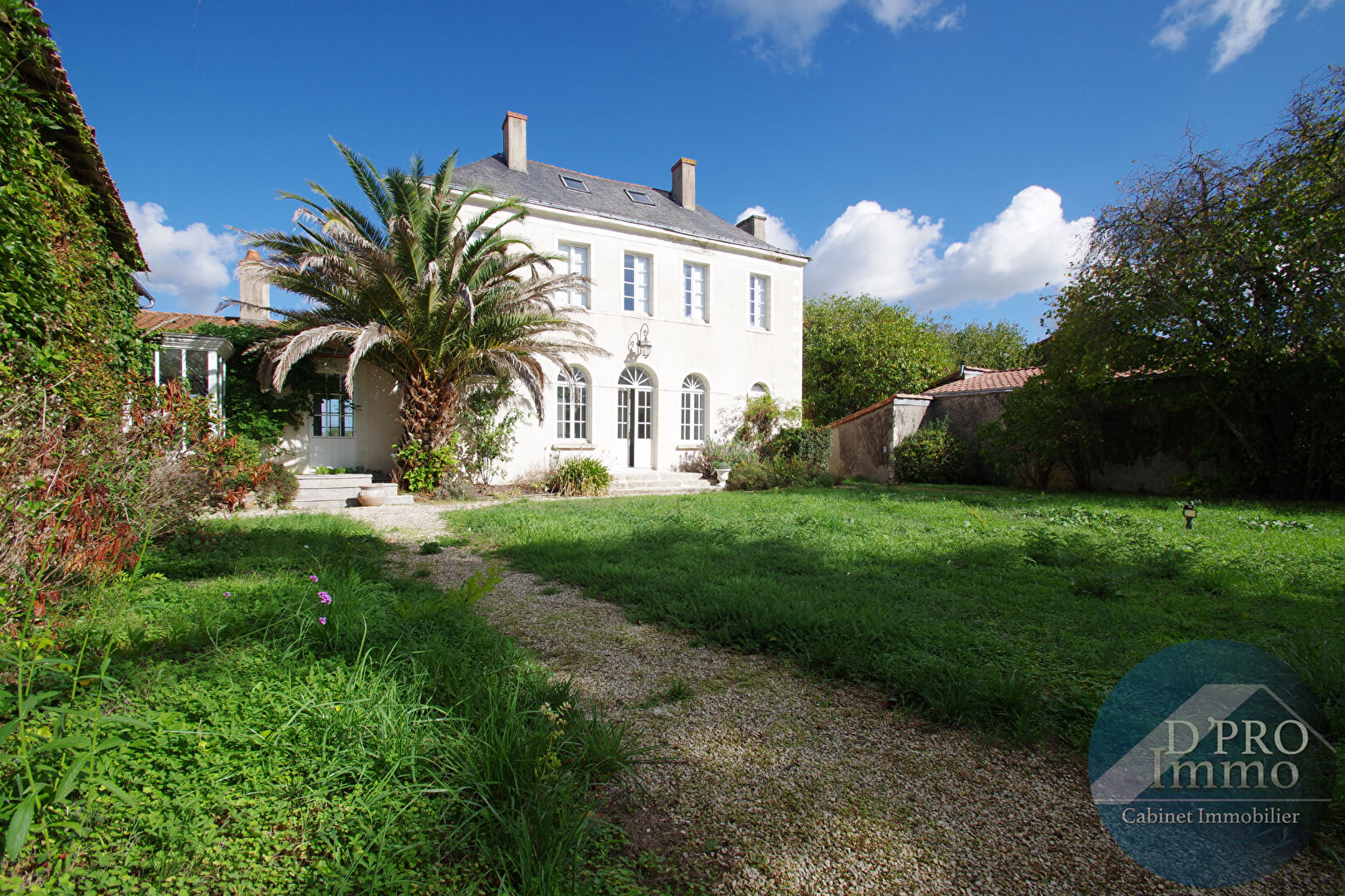Maison 7 pièces 203 m² · à Vertou · 203 m² · 693 450 €