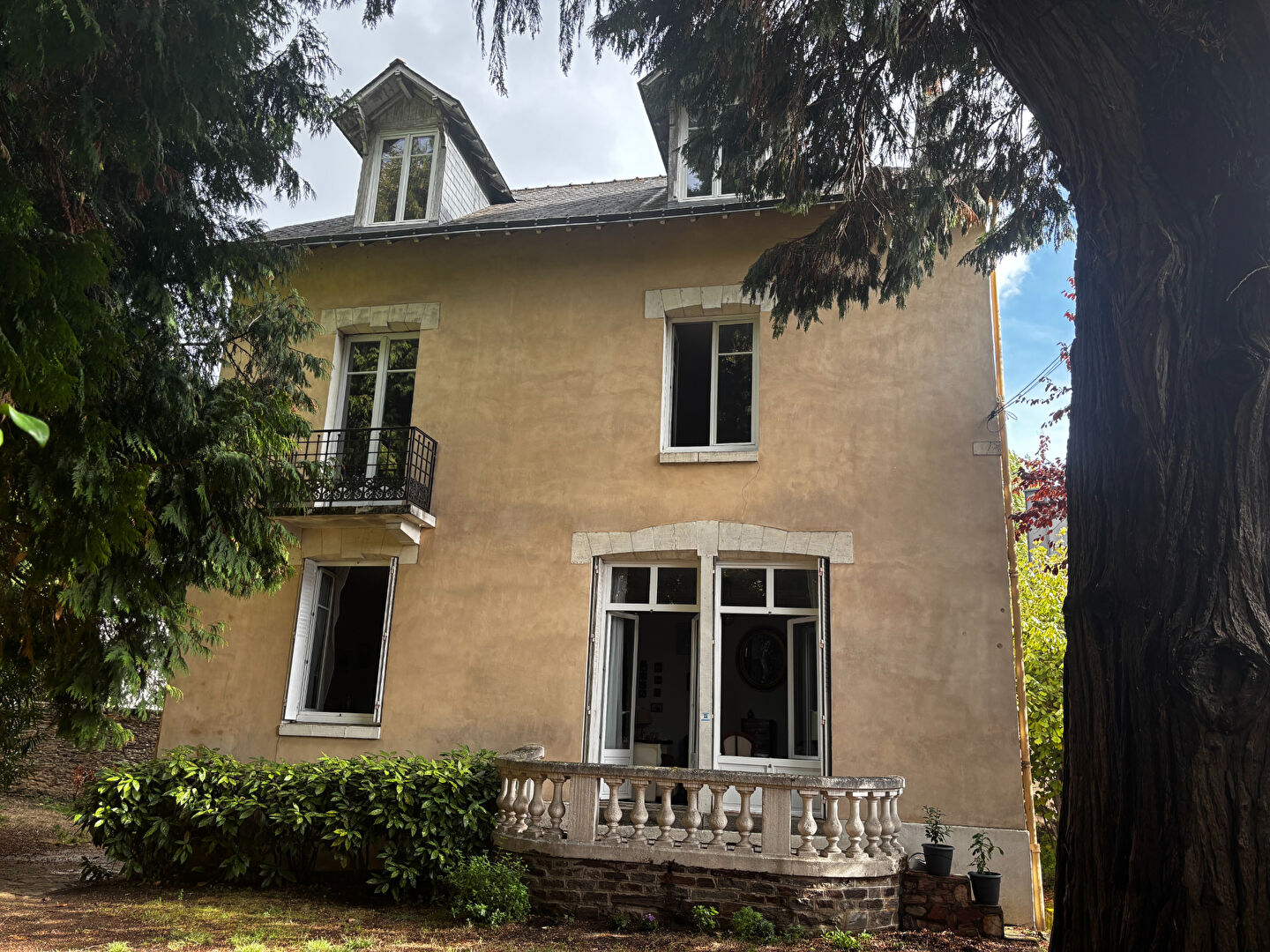 Maison 7 pièces 151 m² · à Nantes · 151 m² · 676 000 €