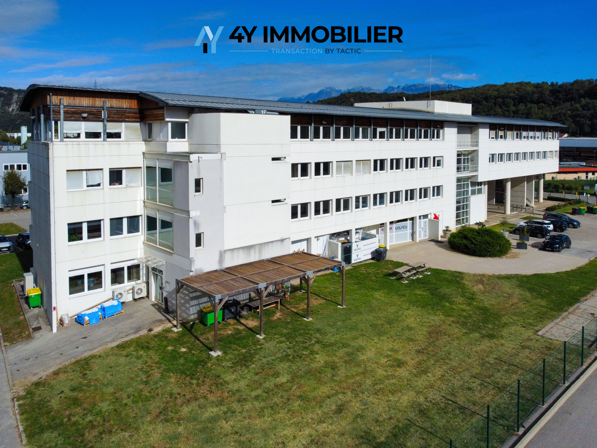 Local commercial 129 m² · à Varces-Allières-et-Risset · 129 m² · 200 000 €