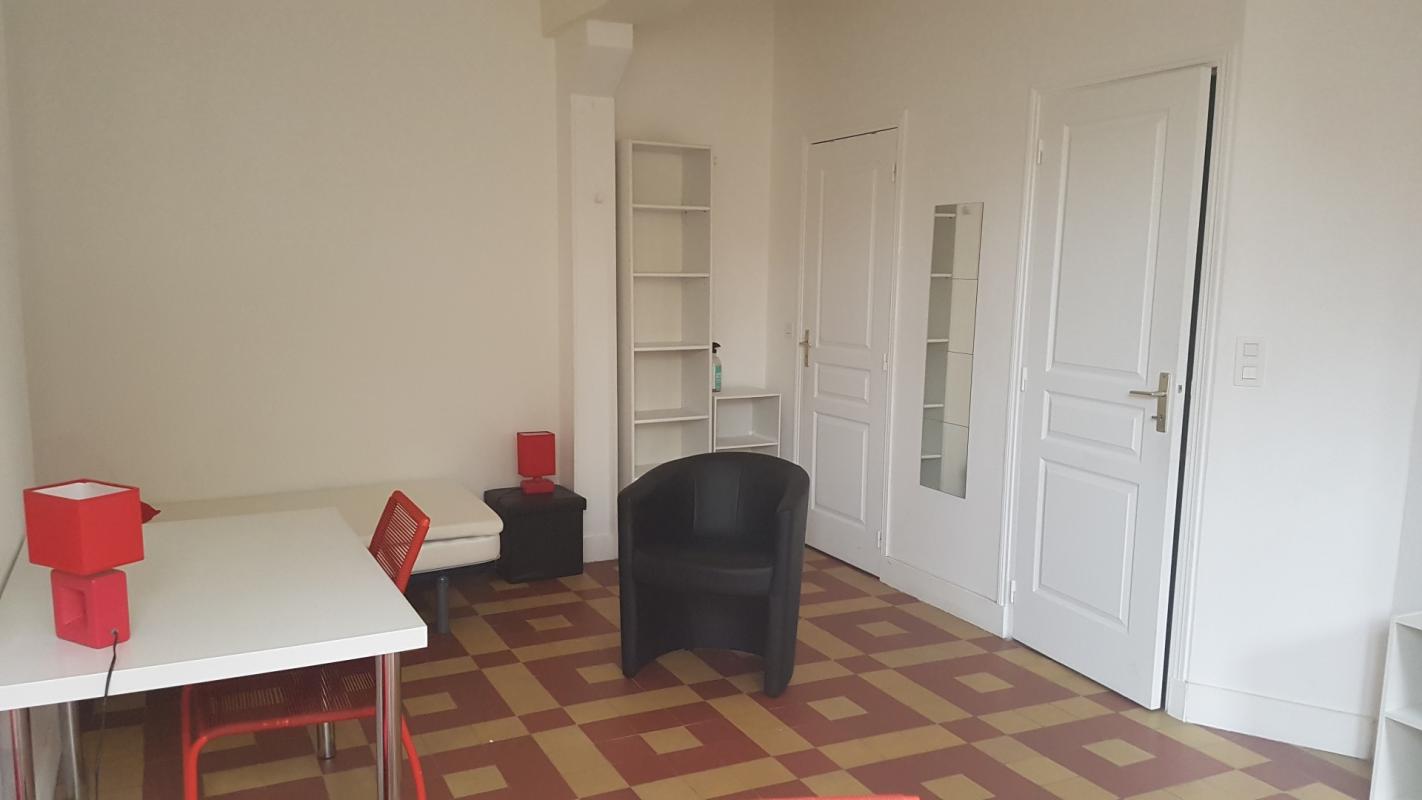 Appartement 1 pièce 30 m² · à Blois · 30 m² · 400 €/mois