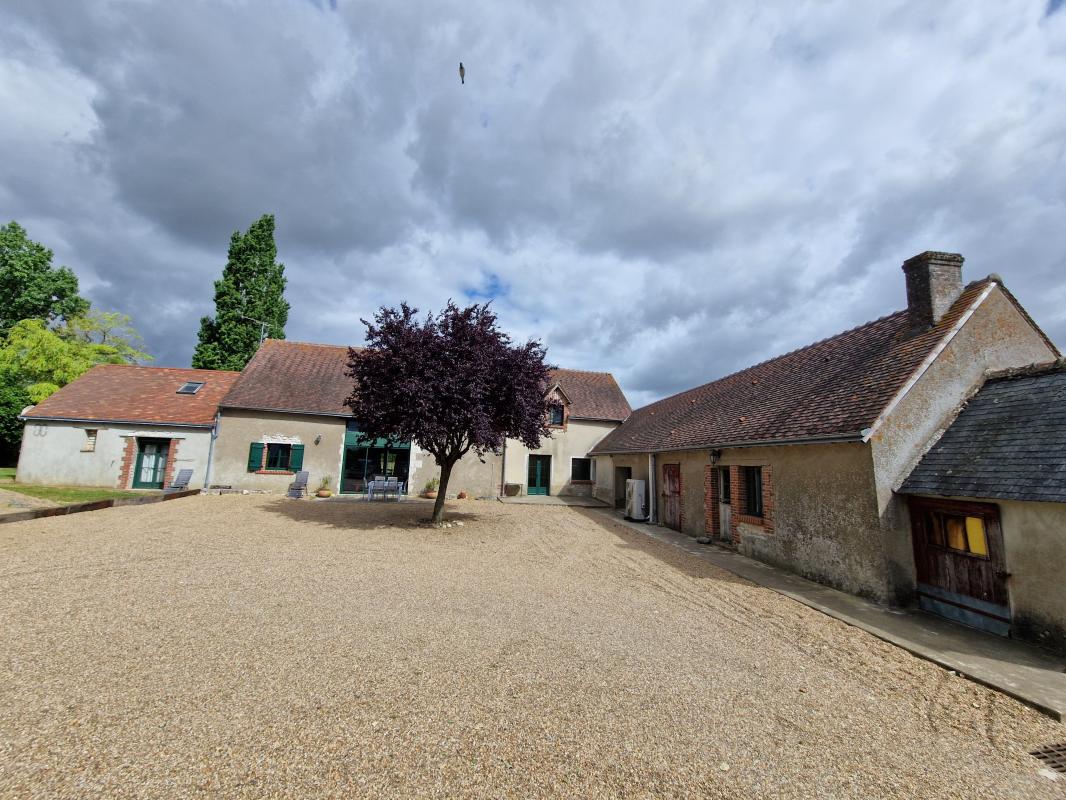 Maison 6 pièces 205 m² · à Lancôme · 205 m² · 299 000 €