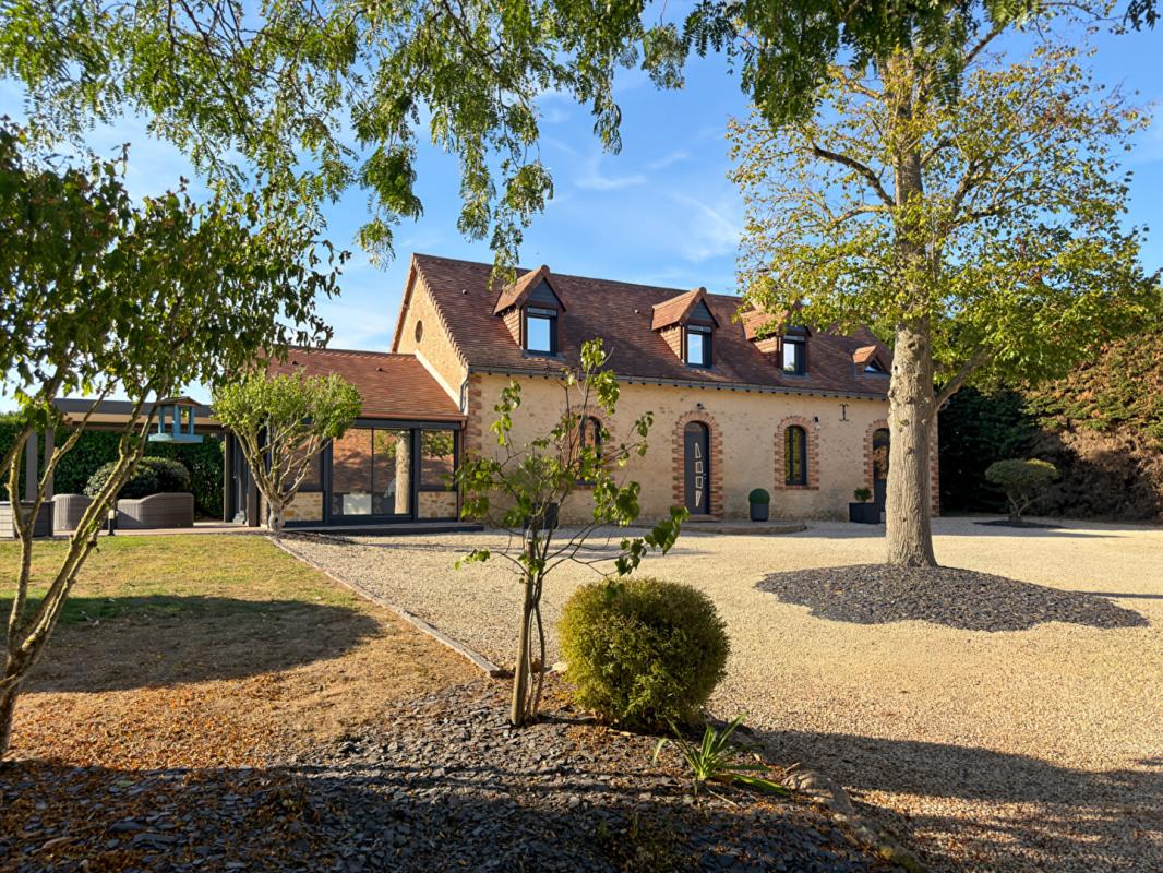 Maison 6 pièces 147 m² · à Précigné · 147 m² · 384 763 €