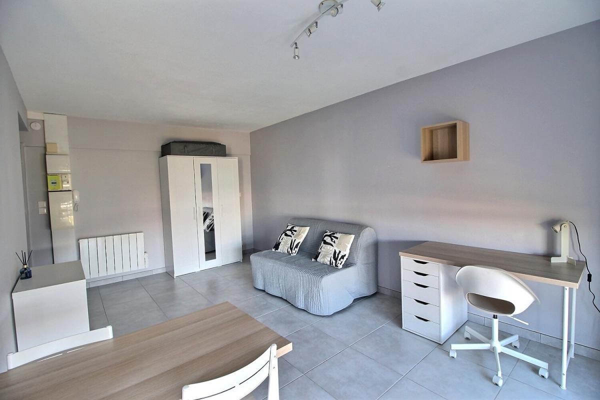 Appartement 1 pièce 27 m² · à Saint-Étienne · 27 m² · 420 €/mois