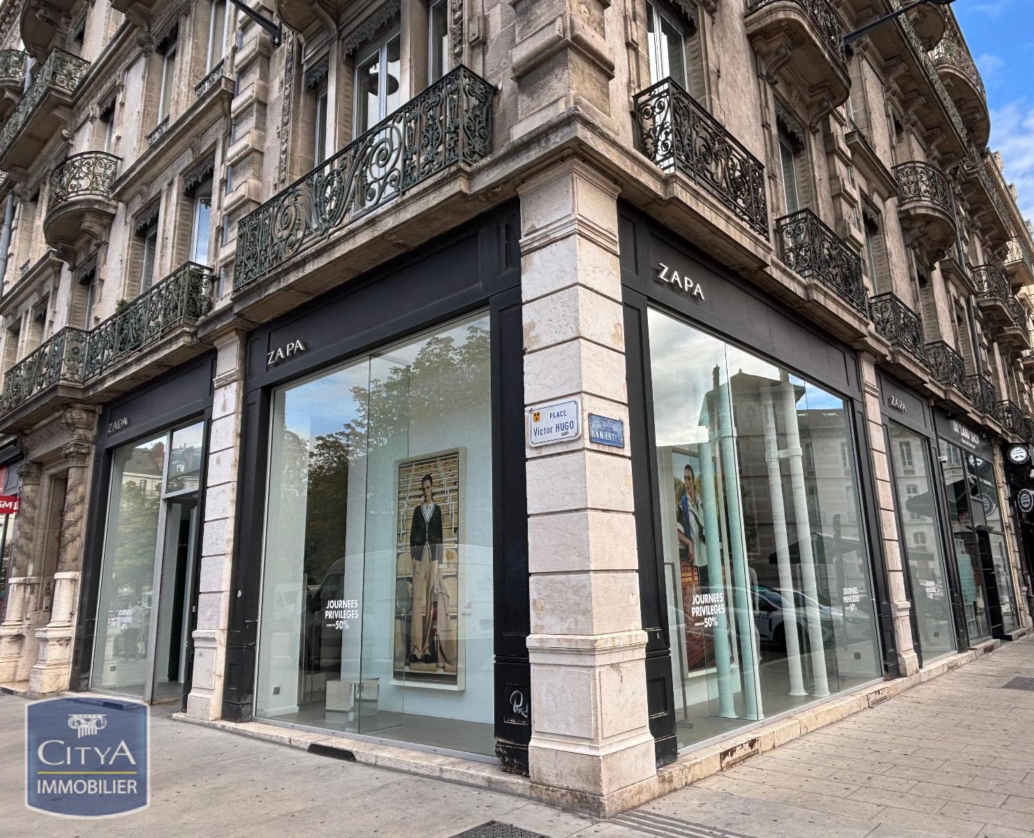 Local commercial 102 m² · à Grenoble · 102 m² · 3 803 €/mois