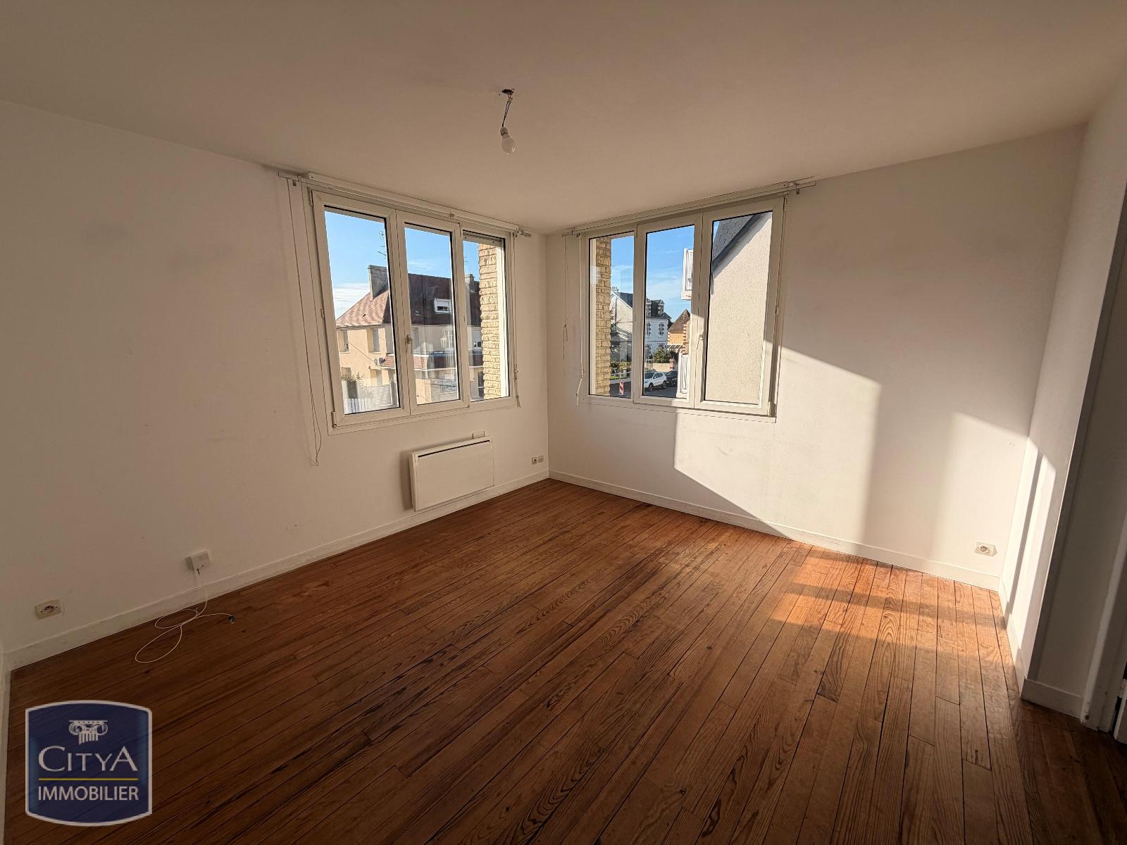 Appartement 3 pièces 54 m² · à Ouistreham · 54 m² · 700 €/mois