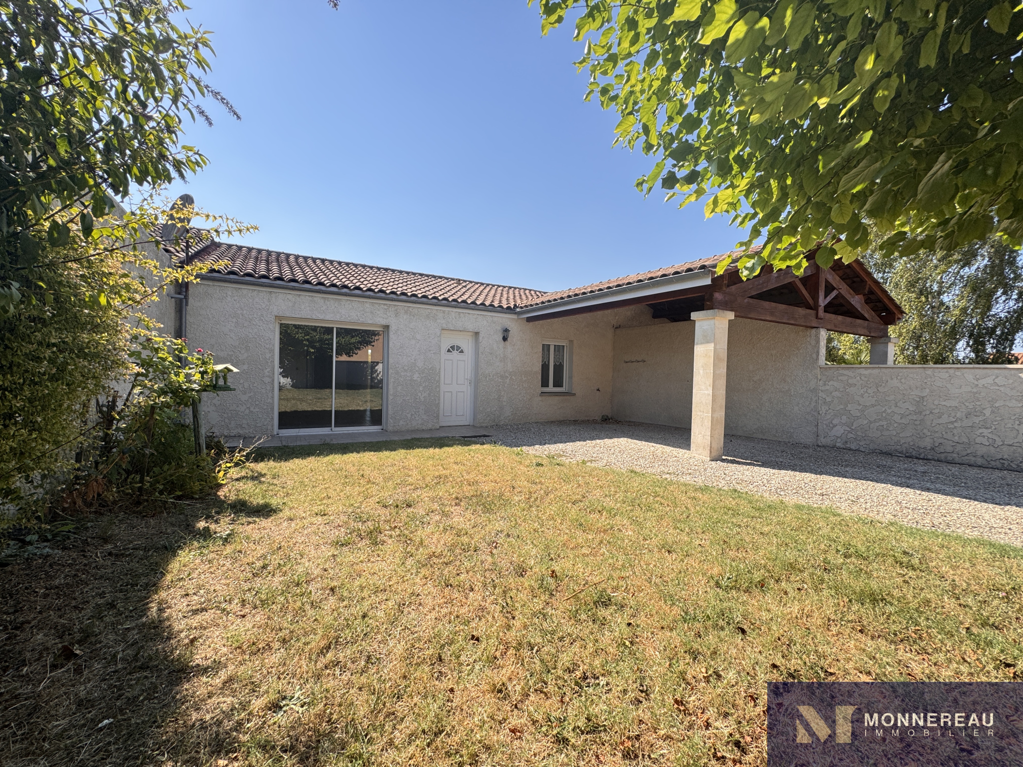 Maison 4 pièces 80 m² · à Barbezieux-Saint-Hilaire · 80 m² · 135 000 €