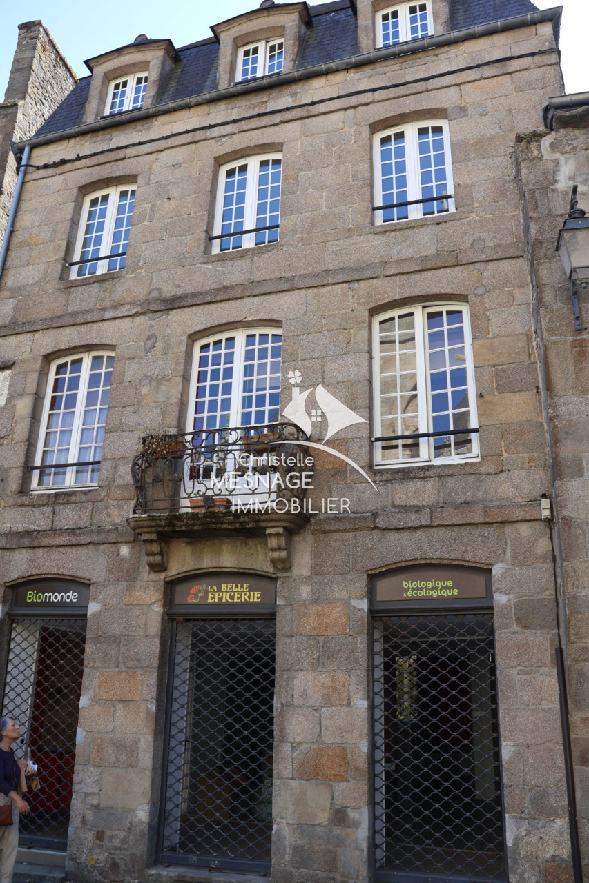 Maison 14 pièces 240 m² · à Dinan · 240 m² · 700 400 €