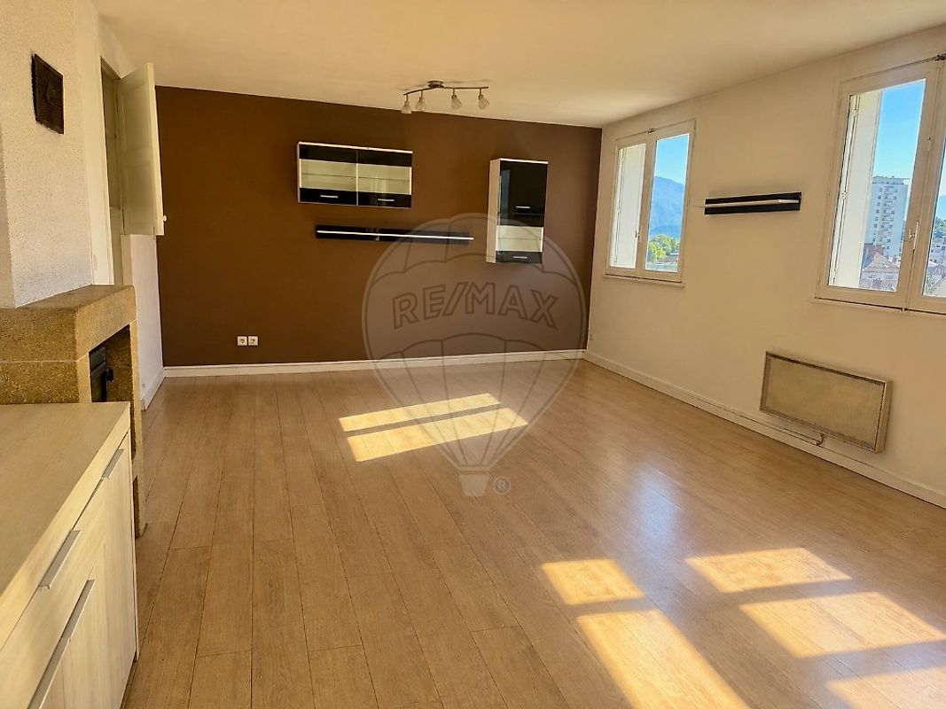Appartement – CHAMBERY SAVOIE AUVERGNE-RHÔNE-ALPES - Vue 3