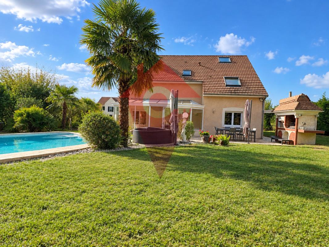 Maison 7 pièces 163 m² · aux Alluets-le-Roi · 163 m² · 639 000 €