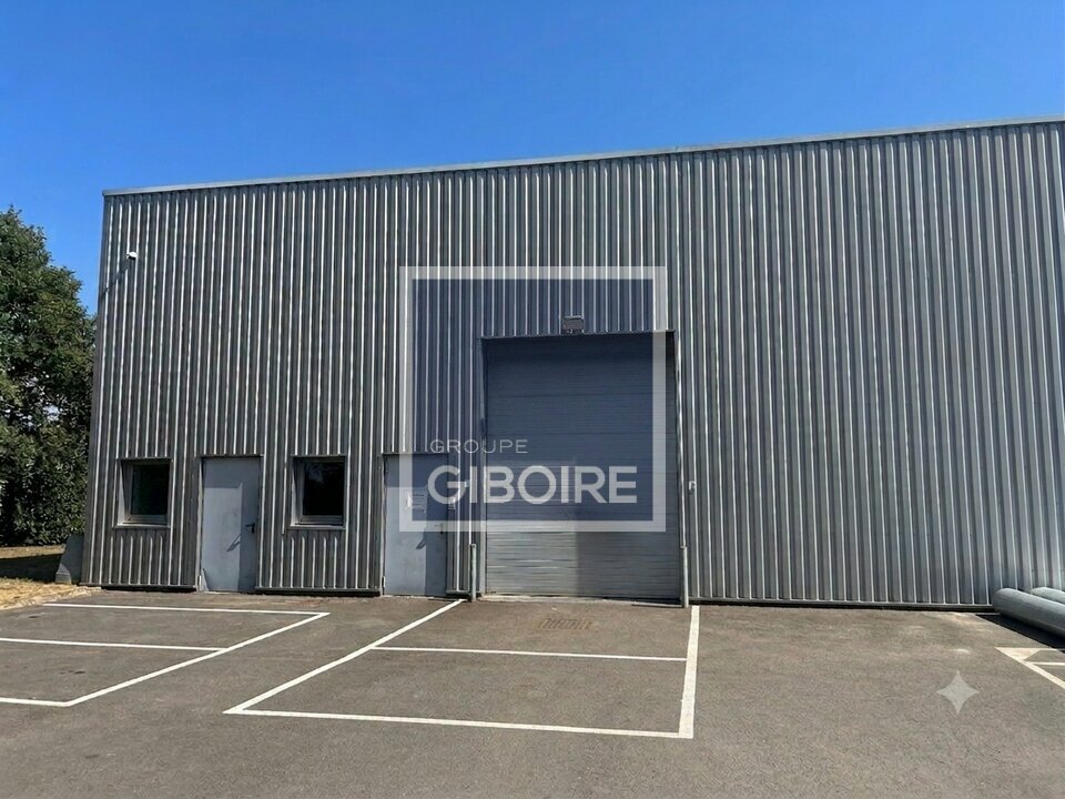 Local commercial 711 m² · à Saint-Jacques-de-la-Lande · 711 m² · 4 790 €/mois