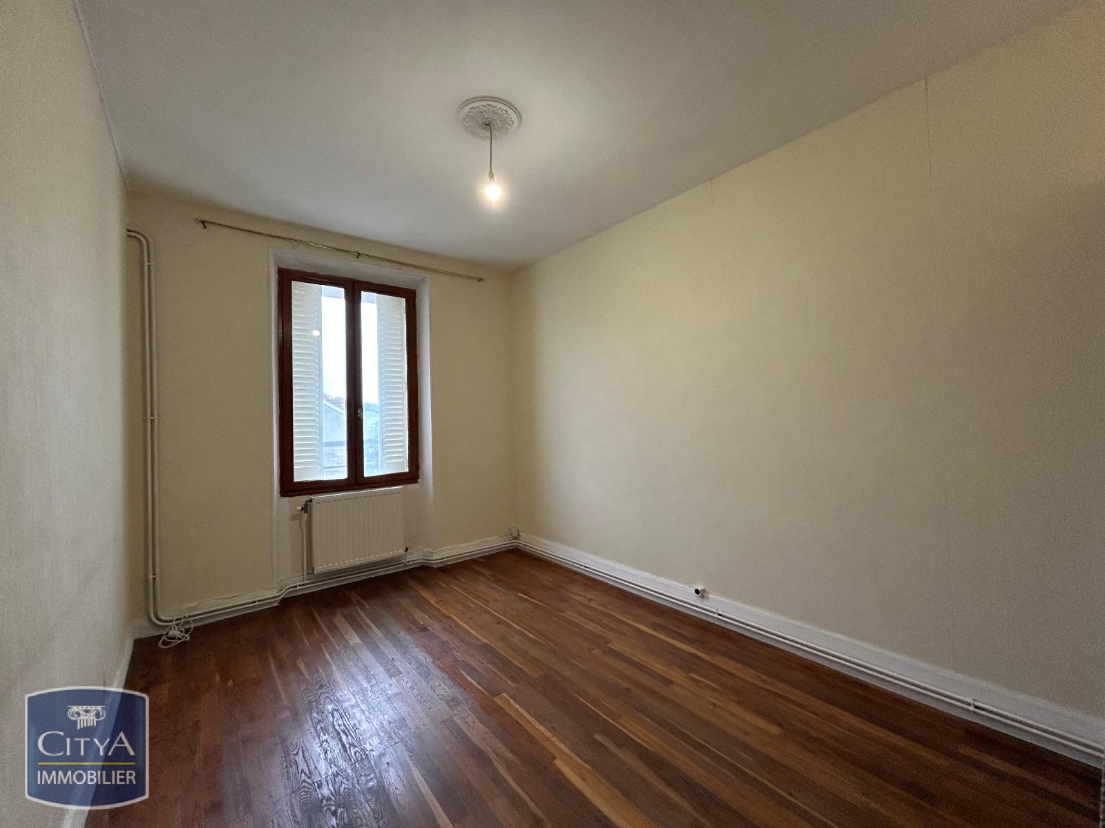 Appartement 2 pièces 55 m² · à Fontaine · 55 m² · 675 €/mois