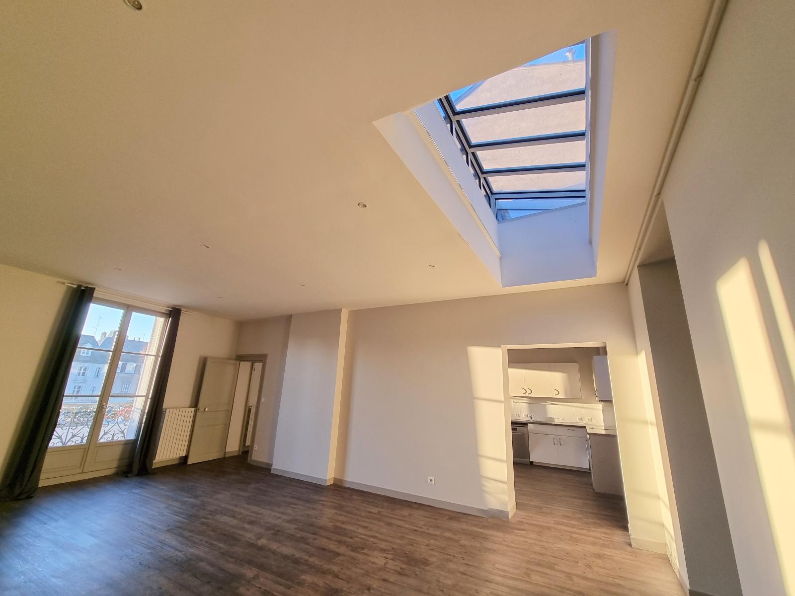 Appartement 3 pièces 120 m² · à Tours · 120 m² · 1 330 €/mois