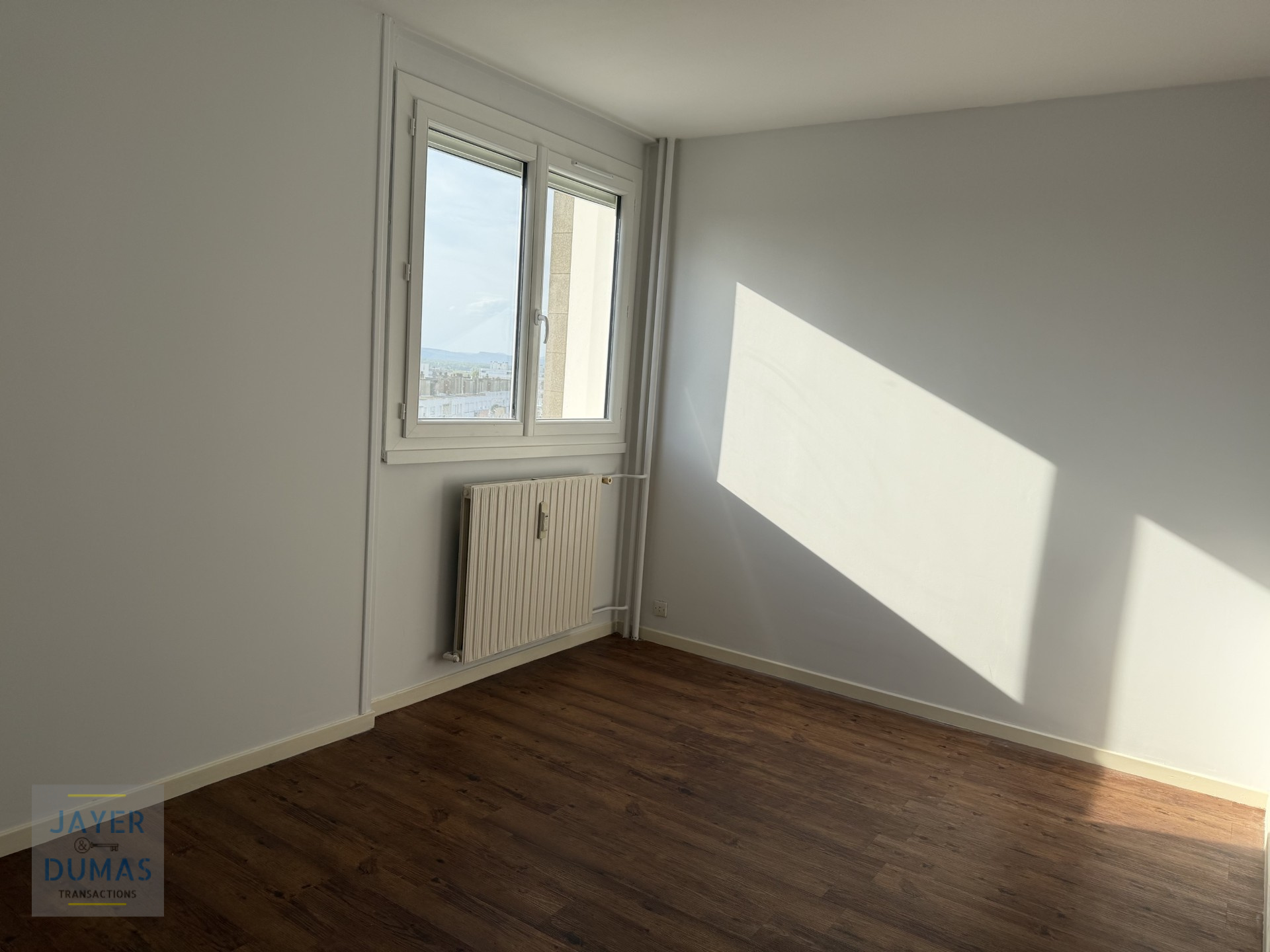 Appartement – CHALON SUR SAONE SAONE-ET-LOIRE BOURGOGNE-FRANCHE-COMTÉ - Vue 4