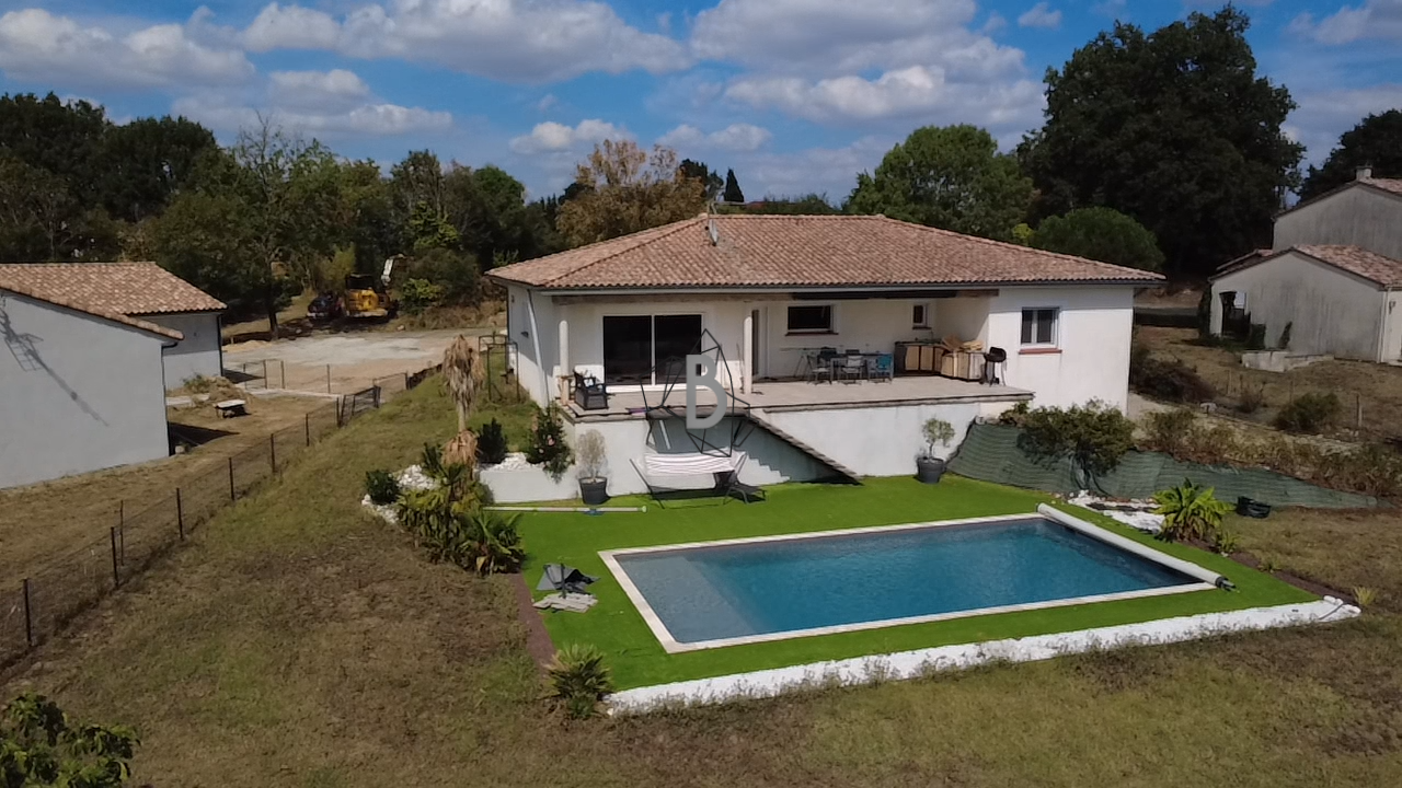 Maison 4 pièces 146 m² · à Valderiès · 146 m² · 315 000 €