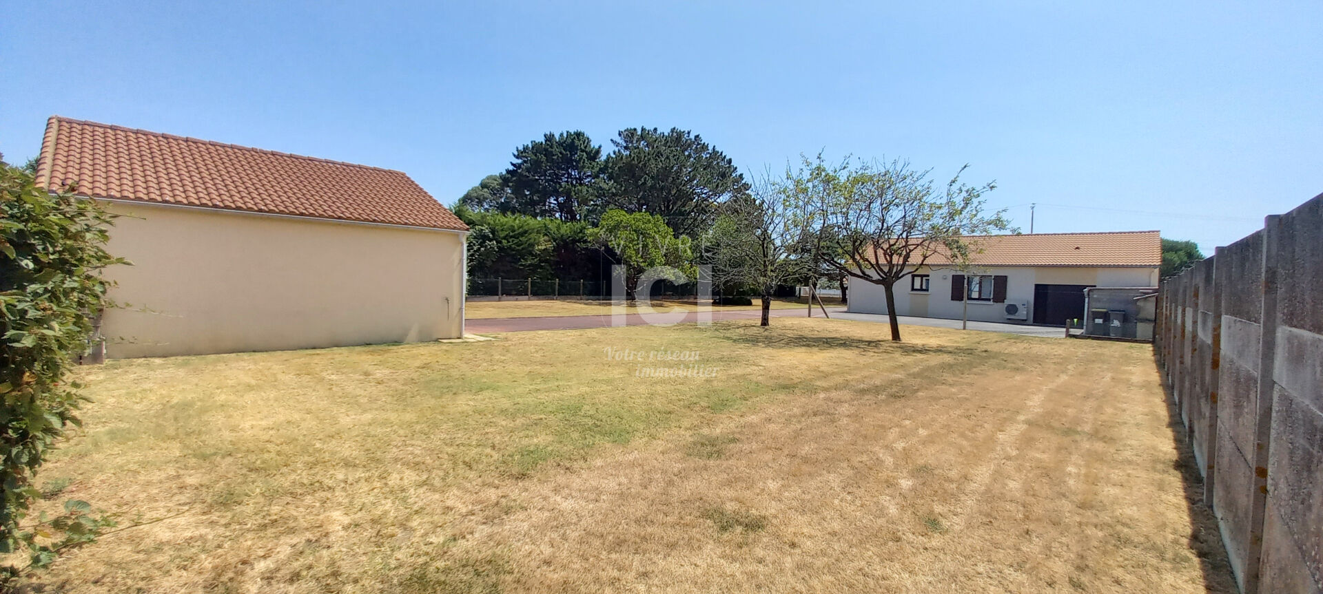 Terrain 605 m² · à Saint-Michel-Chef-Chef · 605 m² · 210 000 €