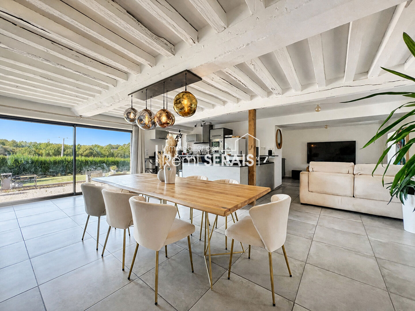 Maison 5 pièces 179 m² · à Lougé-sur-Maire · 179 m² · 234 300 €
