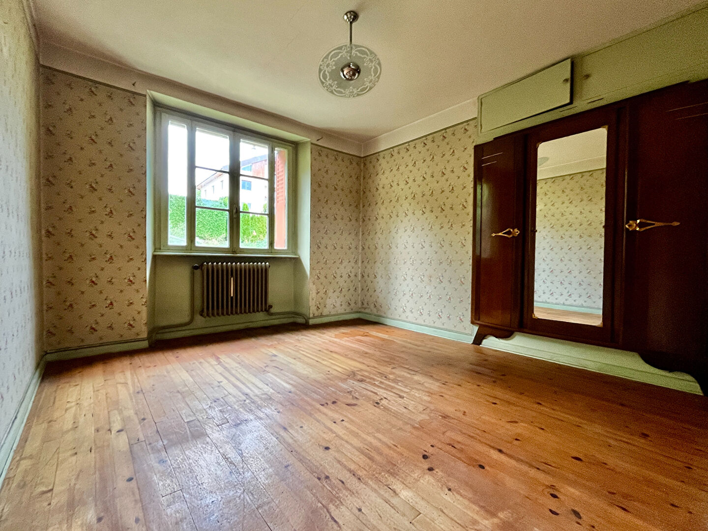 Maison 7 pièces 85 m² · à Orchamps-Vennes · 85 m² · 150 000 €