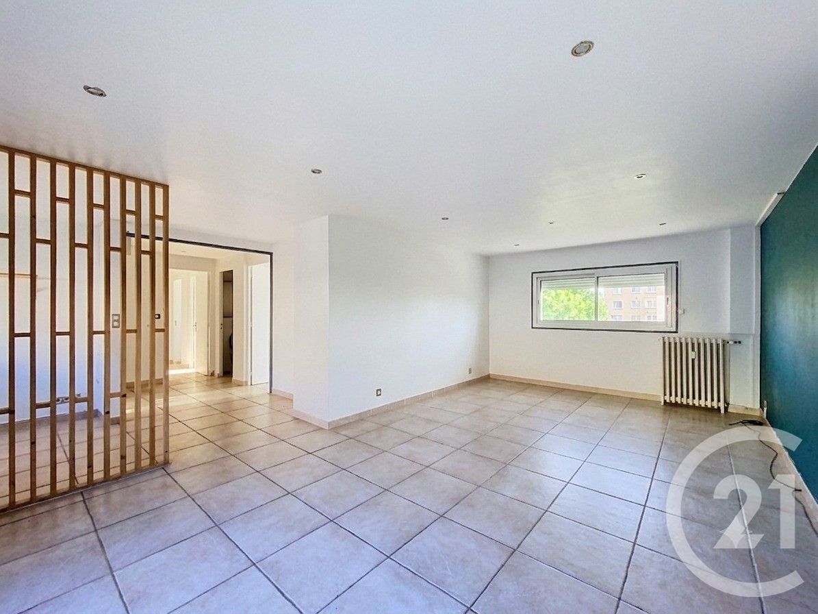 Appartement 3 pièces 82 m² · à Clermont-Ferrand · 82 m² · 840 €/mois