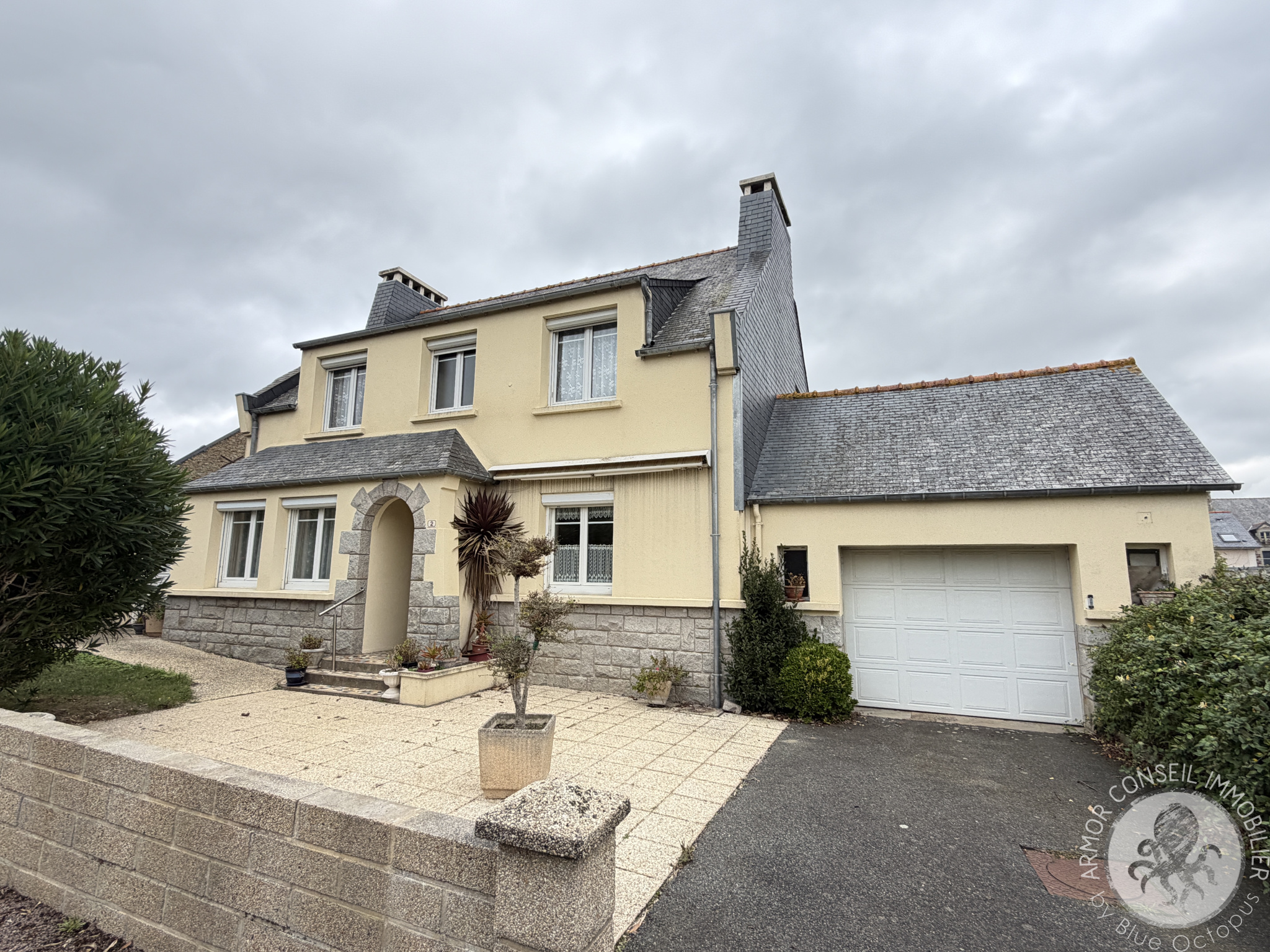Maison 7 pièces 145 m² · à Hénanbihen · 145 m² · 244 400 €