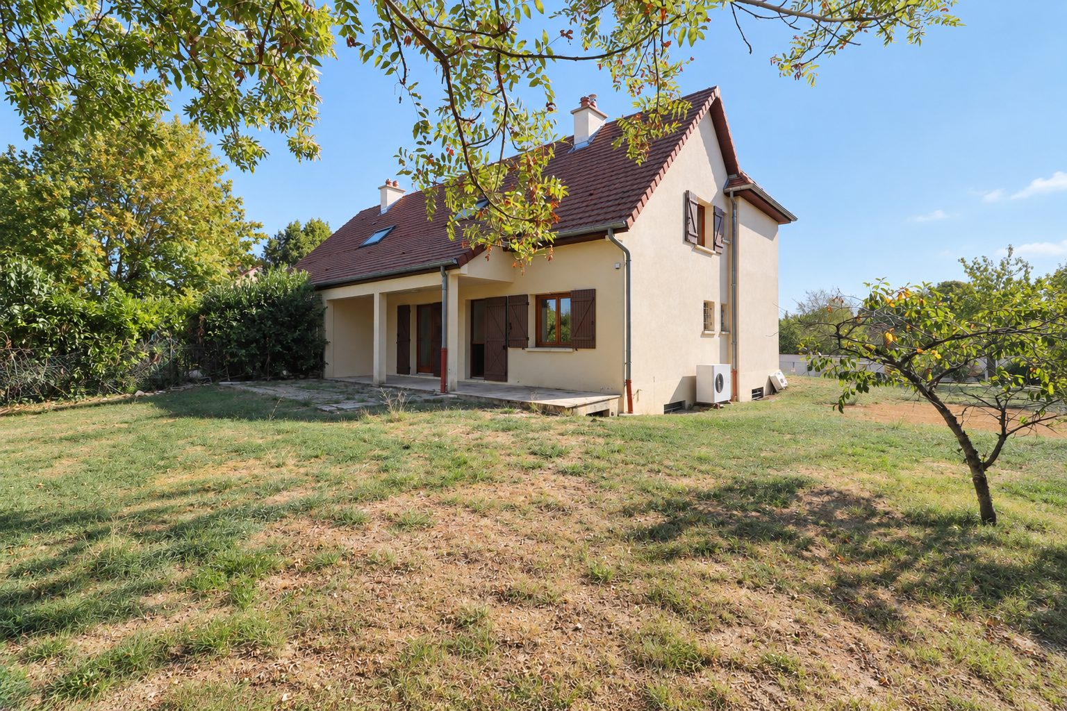 Maison 5 pièces 123 m² · à Savigny-le-Sec · 123 m² · 320 000 €