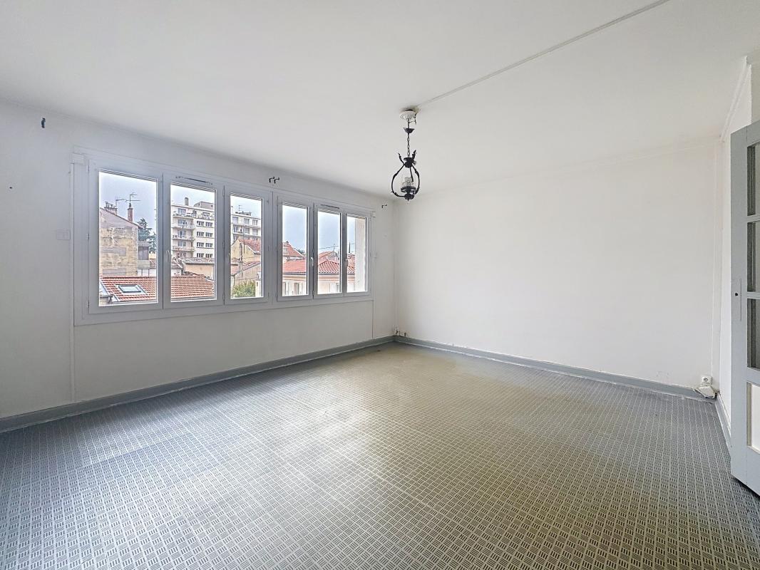 Appartement 3 pièces 77 m² · à Valence · 77 m² · 118 000 €