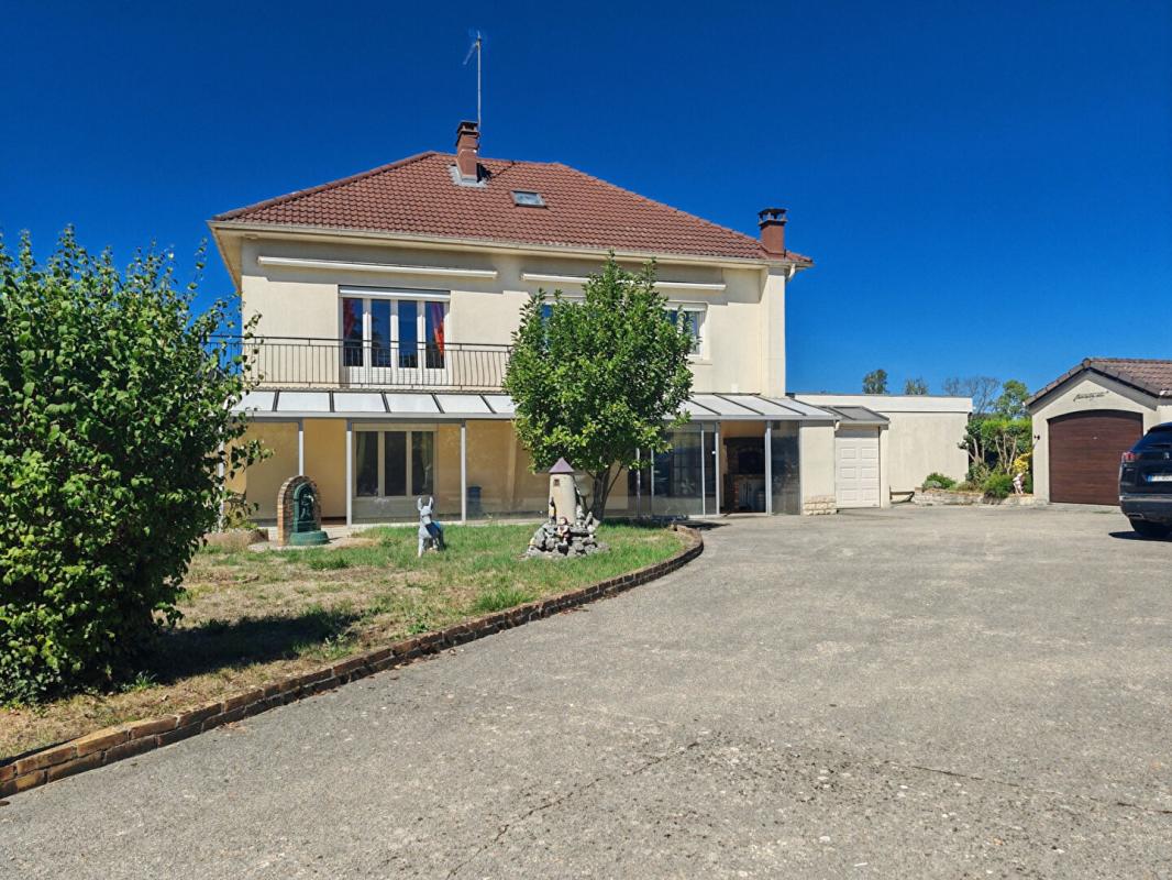 Maison 6 pièces 191 m² · à Val-Sonnette · 191 m² · 245 000 €