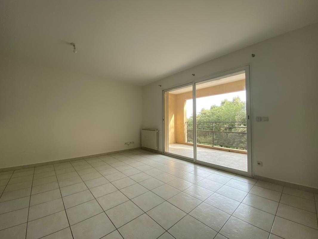 Appartement à Roquemaure
