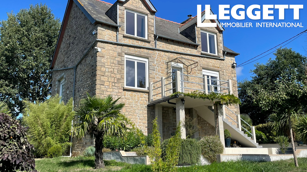 Maison 11 pièces 180 m² · au Mené · 180 m² · 359 000 €