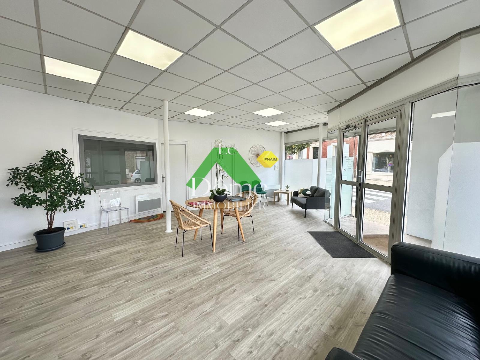 Local commercial 80 m² · à Méru · 80 m² · 1 000 €/mois