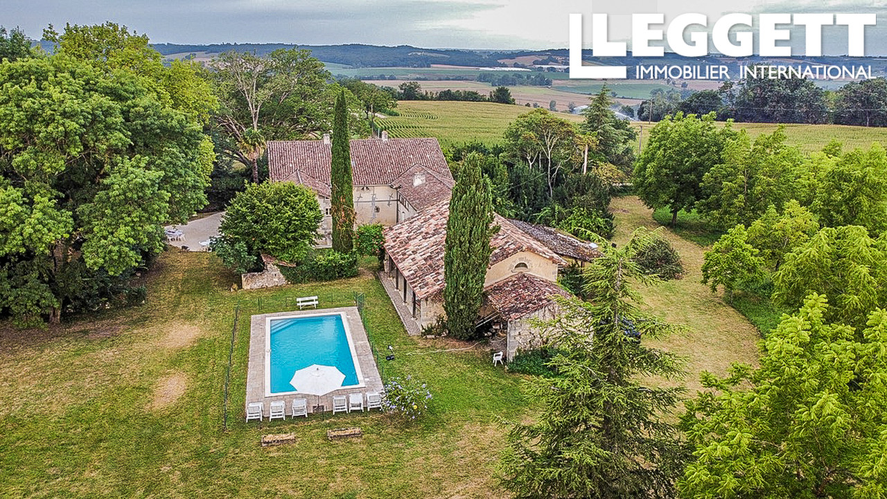 Maison 10 pièces 250 m² · à Lasserre · 250 m² · 530 000 €