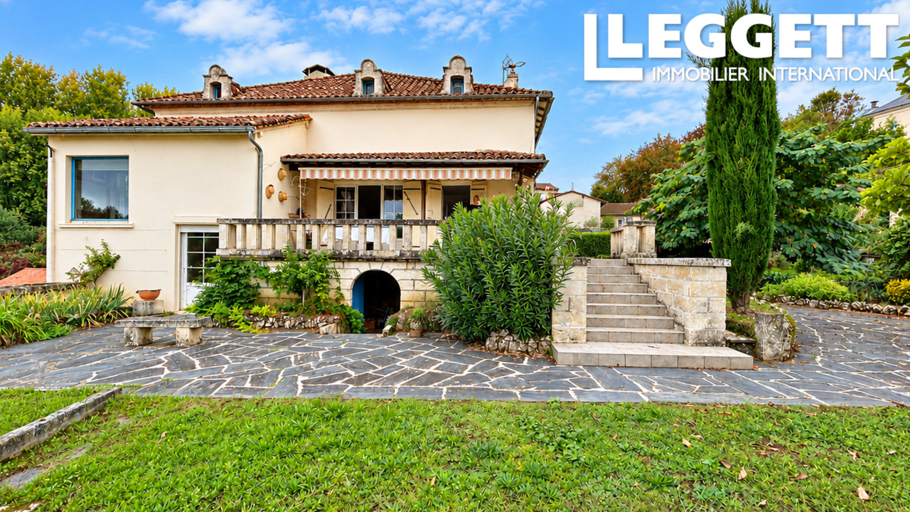 Maison 6 pièces 200 m² · à Bourdeilles · 200 m² · 318 000 €