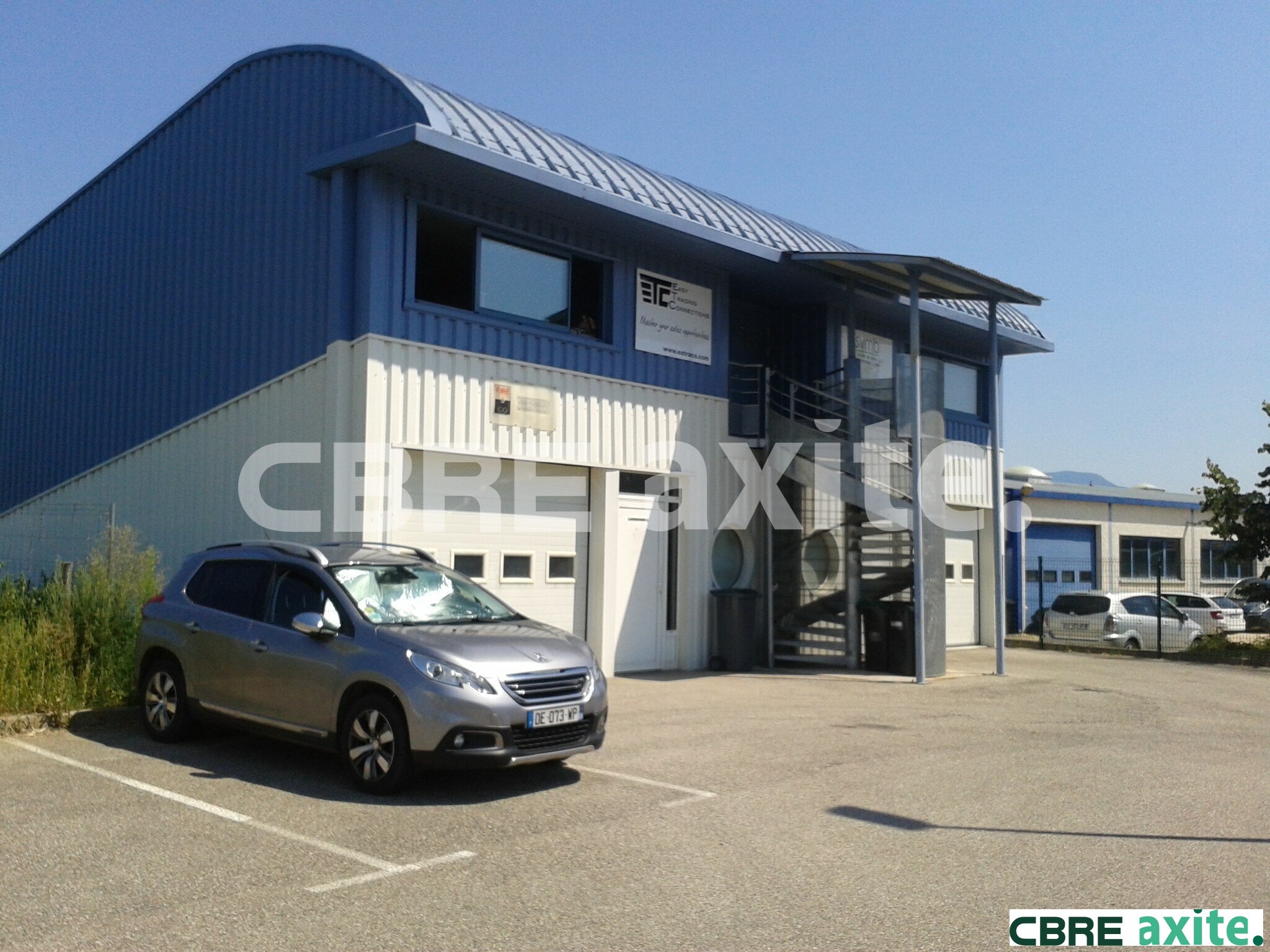 Local commercial 600 m² · au Pont-de-Beauvoisin · 600 m² · 504 000 €