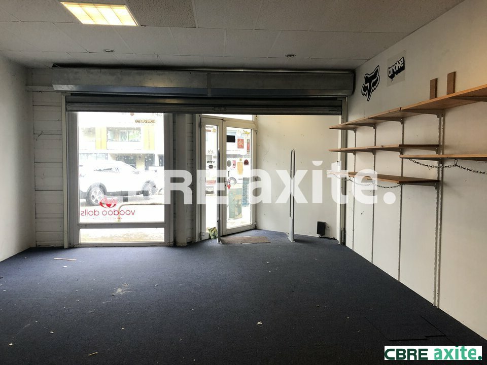 Local commercial 275 m² · à Bourgoin-Jallieu · 275 m² · 2 100 €/mois