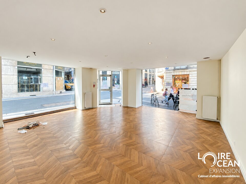 Local commercial 95 m² · à Nantes · 95 m² · 3 342 €/mois
