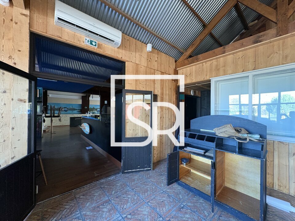 Local commercial 434 m² · à Clermont-Ferrand · 434 m² · 6 000 €/mois
