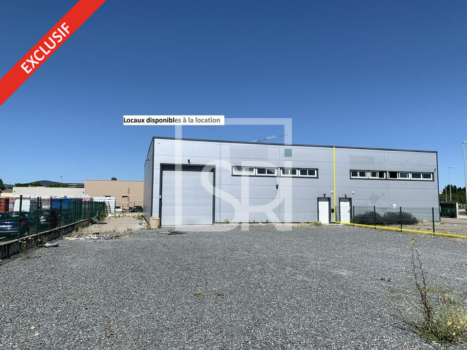 Local commercial 392 m² · à Riom · 392 m² · 2 340 €/mois