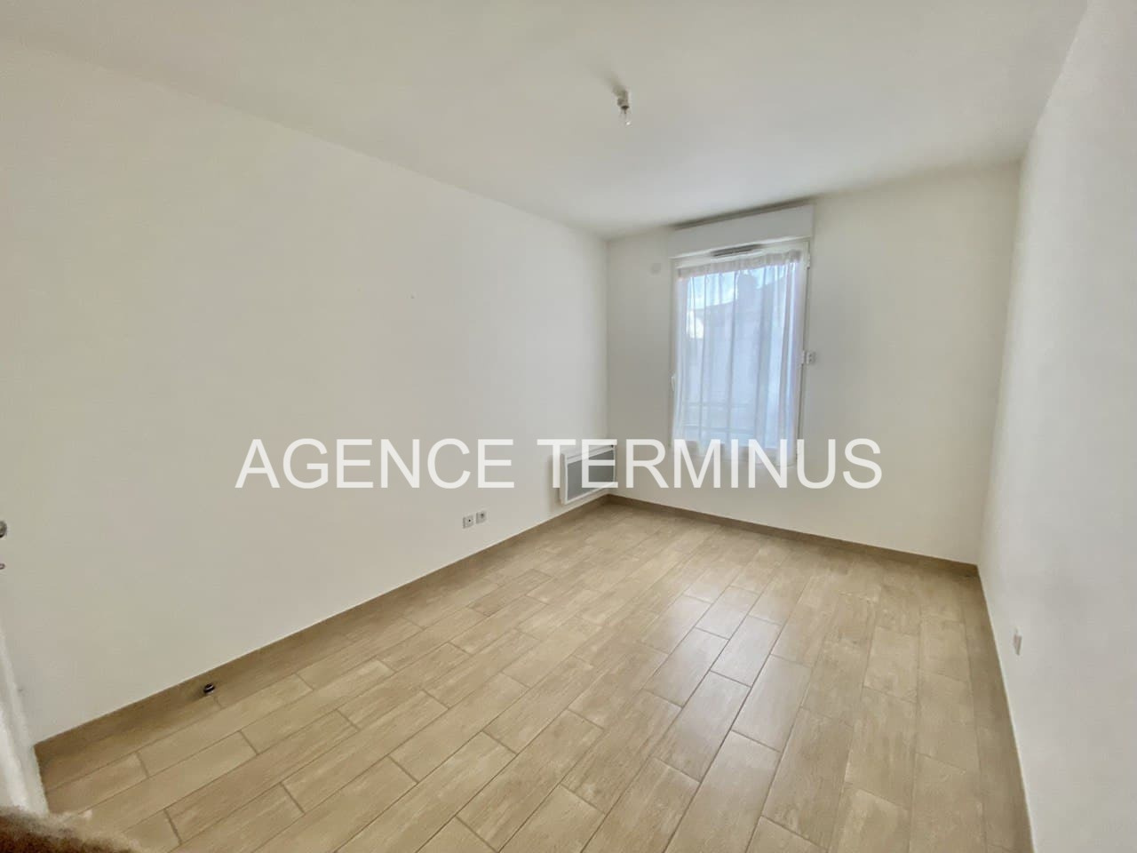Appartement 3 pièces 69m² ENGHIEN LES BAINS 95880 photo 2