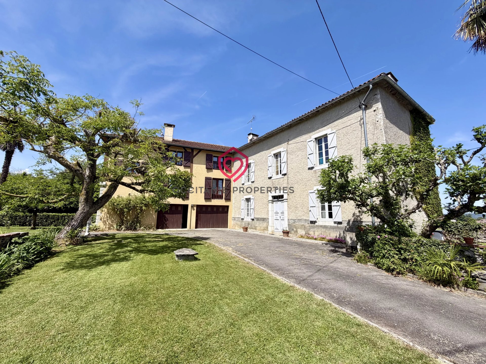 Maison 11 pièces 252 m² · à Labarthe-Rivière · 252 m² · 399 000 €