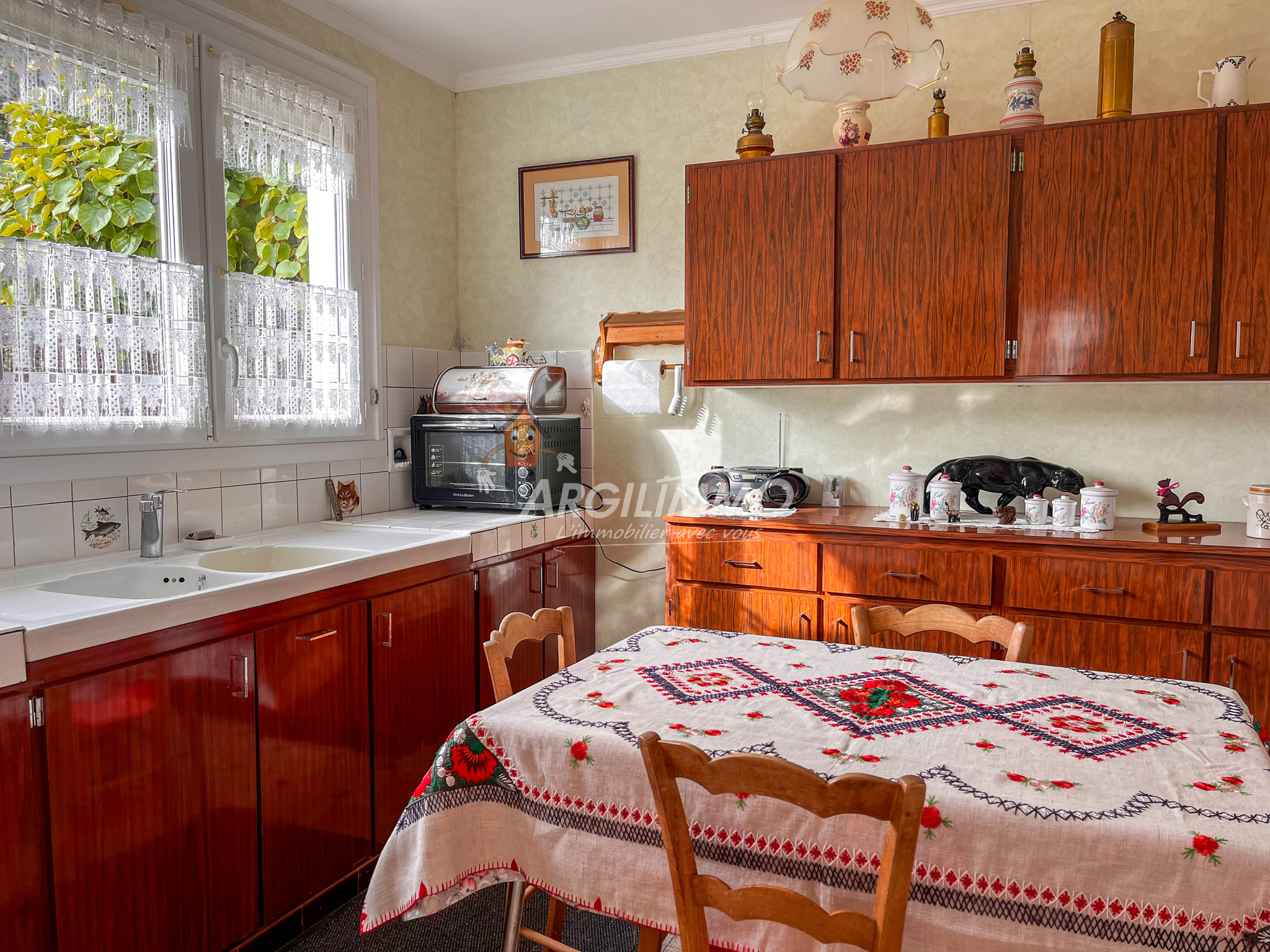 Maison – CONNERRE SARTHE PAYS-DE-LA-LOIRE - Plus