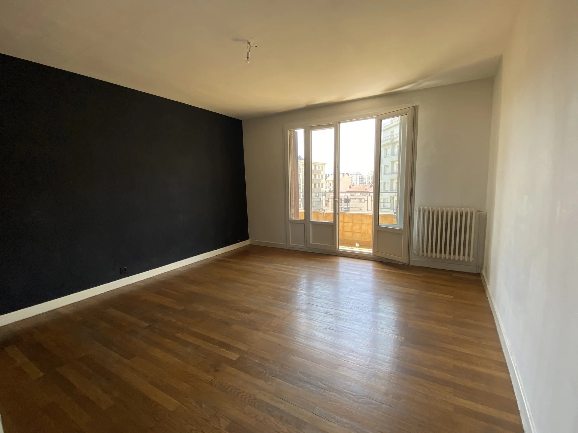 Appartement 3 pièces 76 m² · à Grenoble · 76 m² · 180 000 €