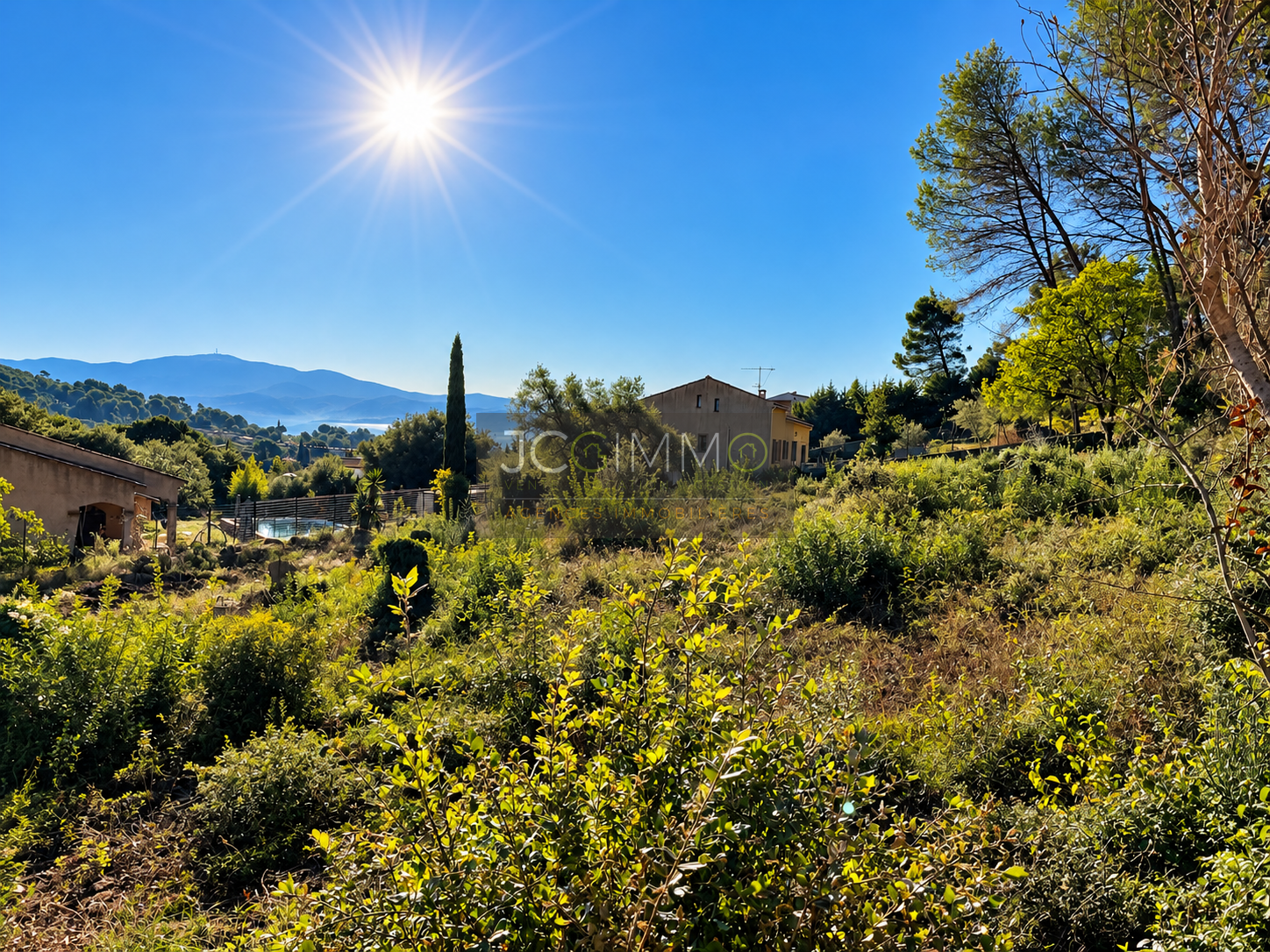 Terrain 3348 m² · à Carnoules · 3 348 m² · 115 000 €