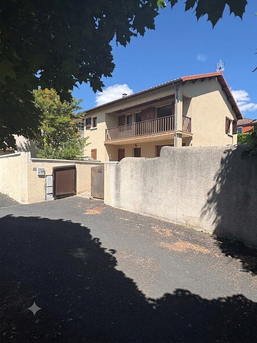 Maison 4 pièces 105 m² · à Clermont-Ferrand · 105 m² · 326 000 €